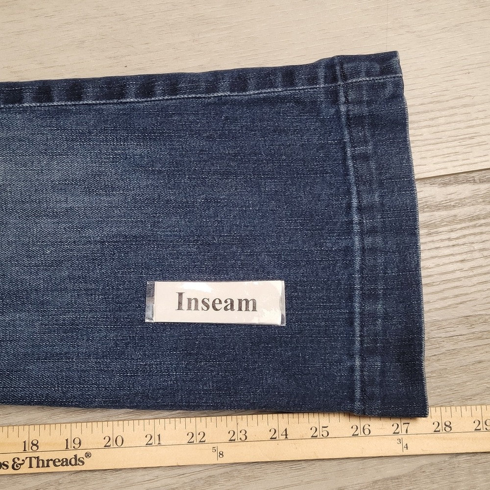 ๐7 For All Mankind Jeans Womens 29 Indigo Wash Fading DOJO Flareโ Bootcut USA - Picture 14 of 16